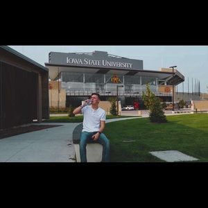 Meet your Posher, Bronson